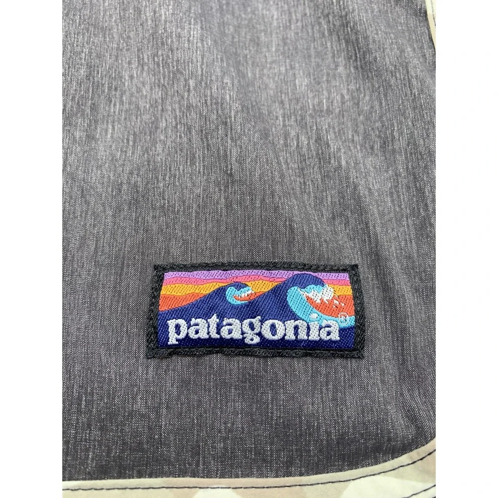 Patagonia Board Shorts Mens 29 Gray Scallop Hem Wavefarer Camo 86731 SP19